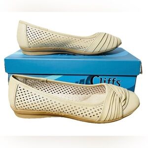 Cliffs by White Mountain Harlyn Stone Ballet Flats Taupe Size 9 New in Box